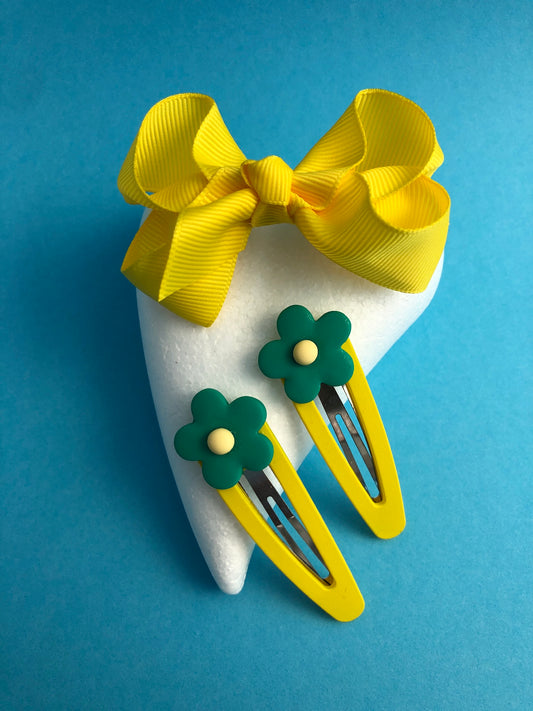 Bows with pop art clips set